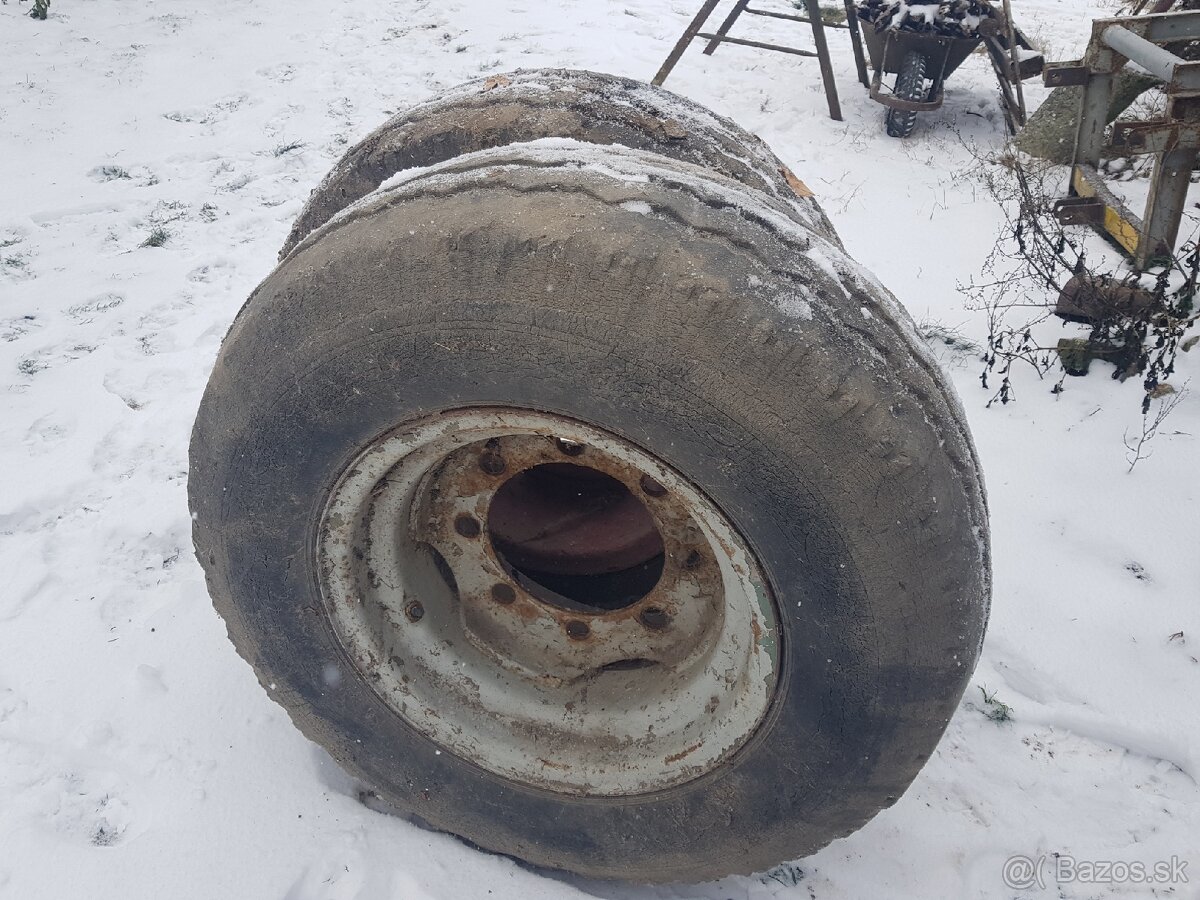 Predám nakladač - 12