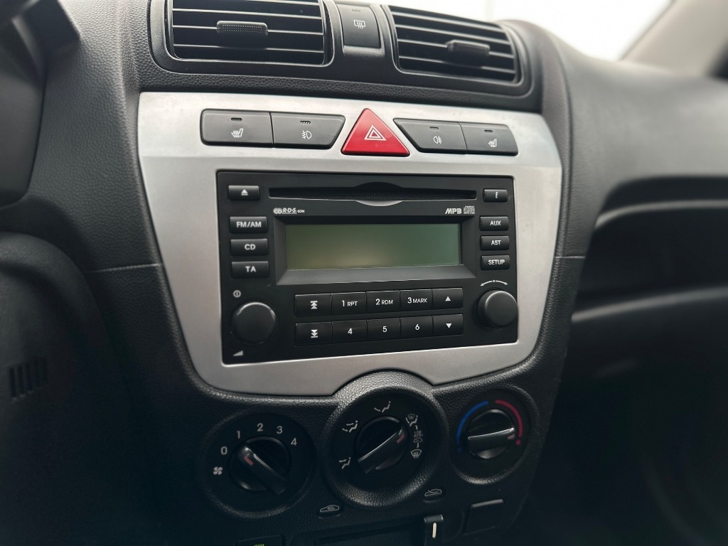 Kia Picanto 1.1 EX A/T - 12