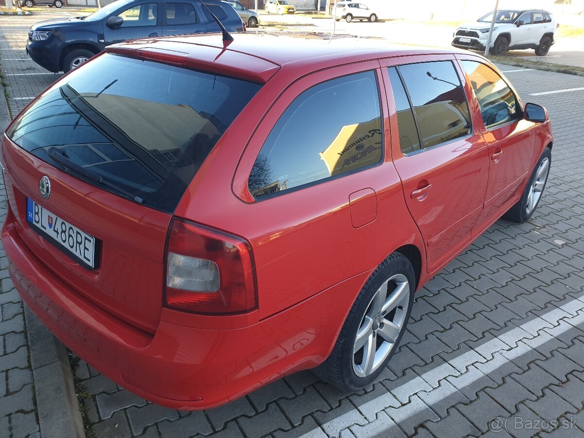 Škoda Octavia 2 Facelift RS Paket - 12