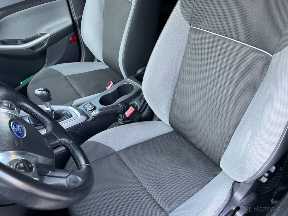 Ford Focus 1.6TDCi - 12