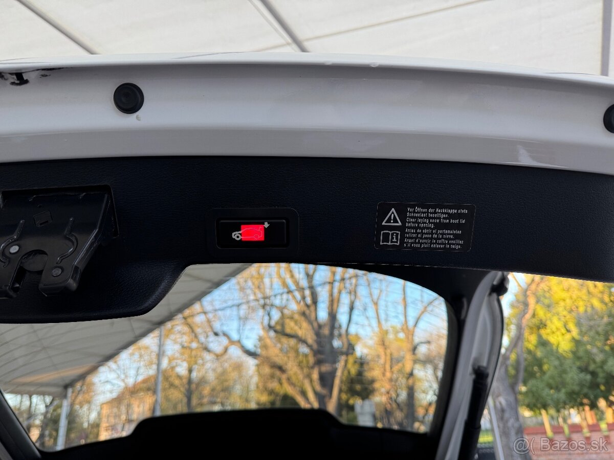 BMW X6 50i XDRIVE - 12