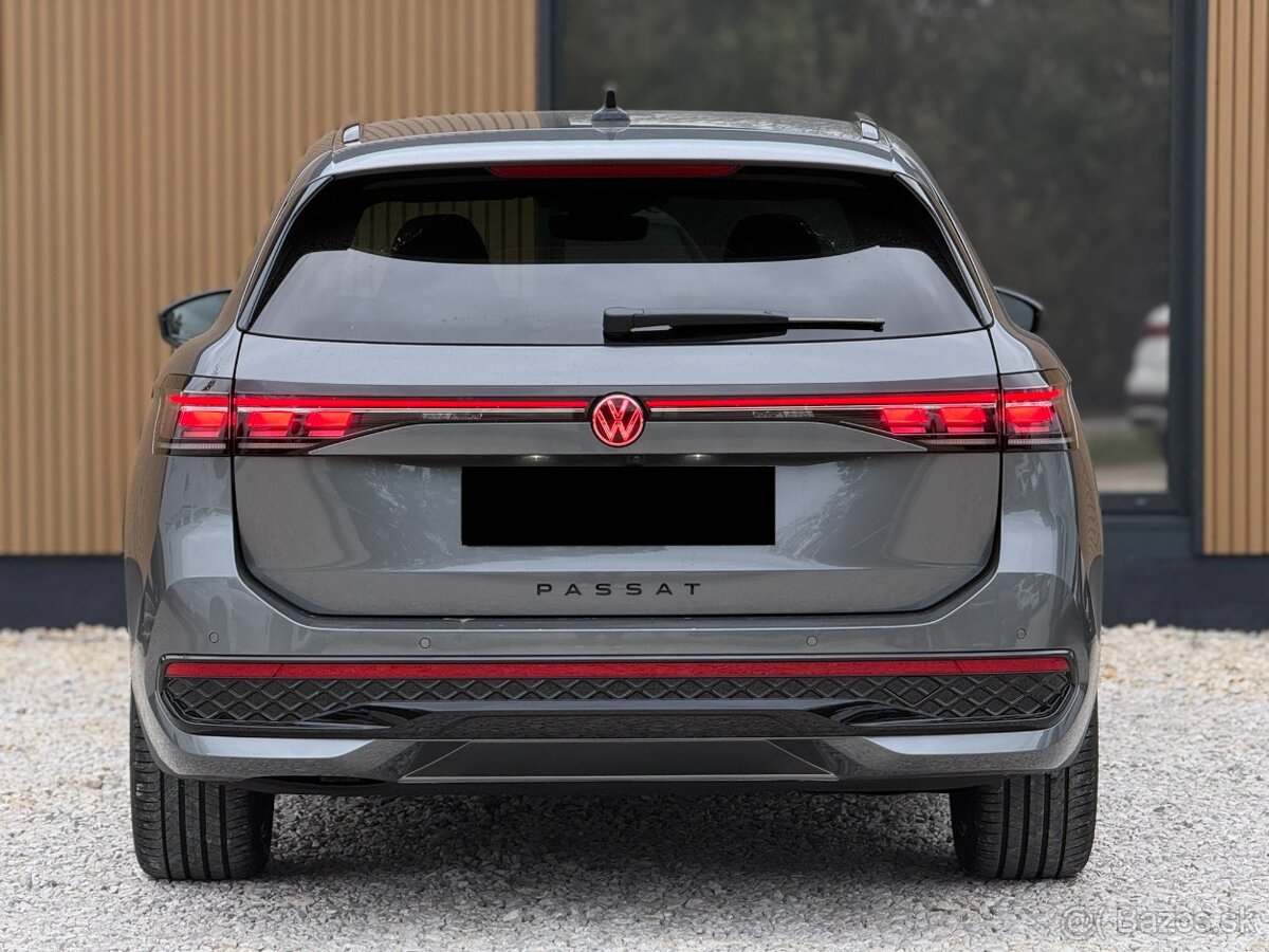 Volkswagen Passat Variant R-Line 2.0 TDI 4X4 DSG Pano,Matrix - 12