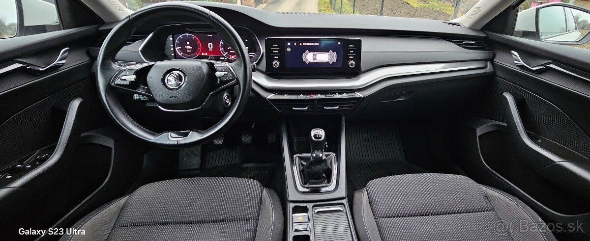 Škoda Octavia IV 2.0TDi Style Combi manuál - 12