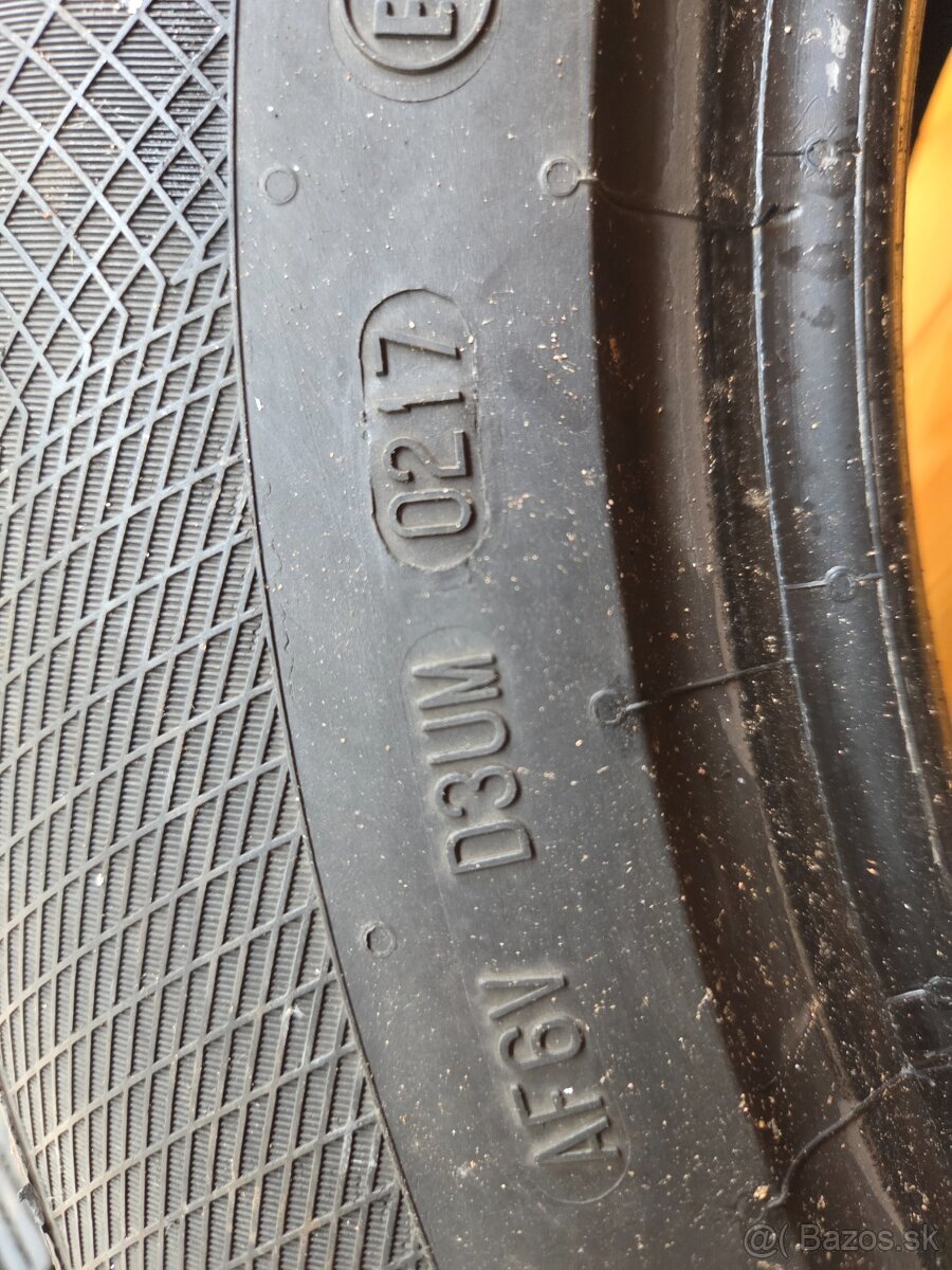 215/65 R16 Continental zimne pneumatiky - 12