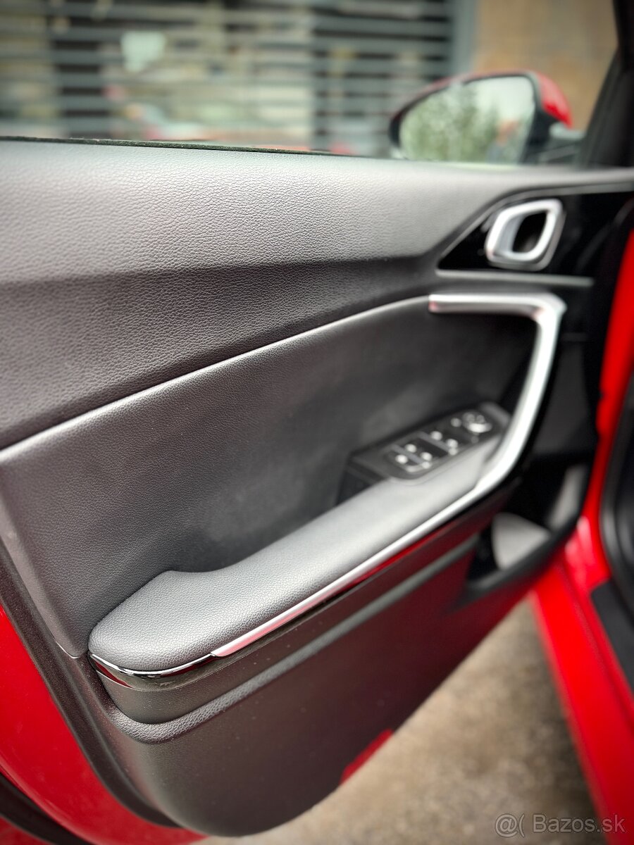 KIA CEED 1.4TGDi GOLD - 12