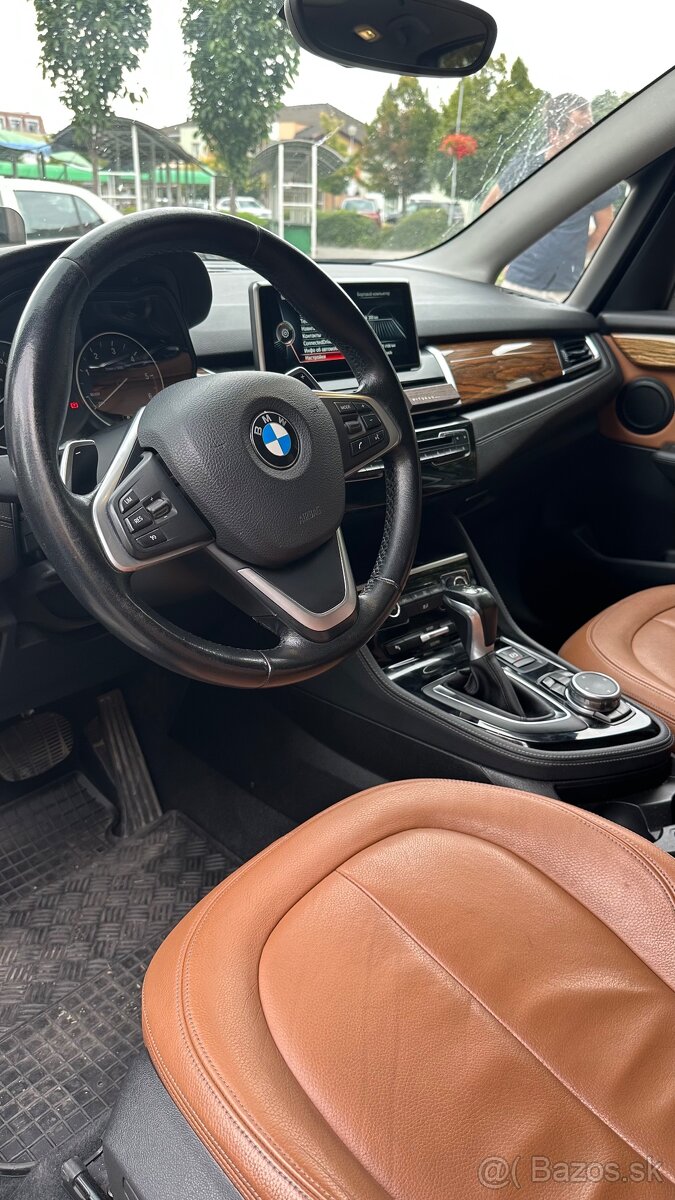 BMW 218d Active Tourer Luxury line - 12