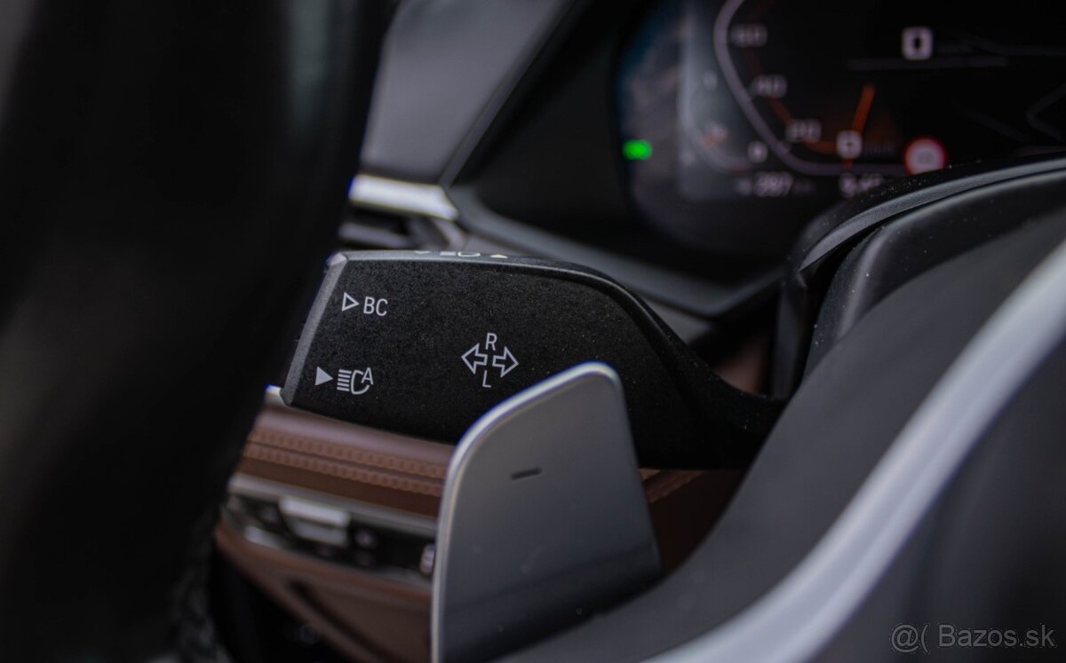 BMW X7 M50i xDrive 2019 - 12