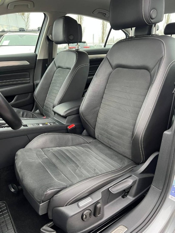 Volkswagen Passat 2.0 TDI Elegance DSG - 12