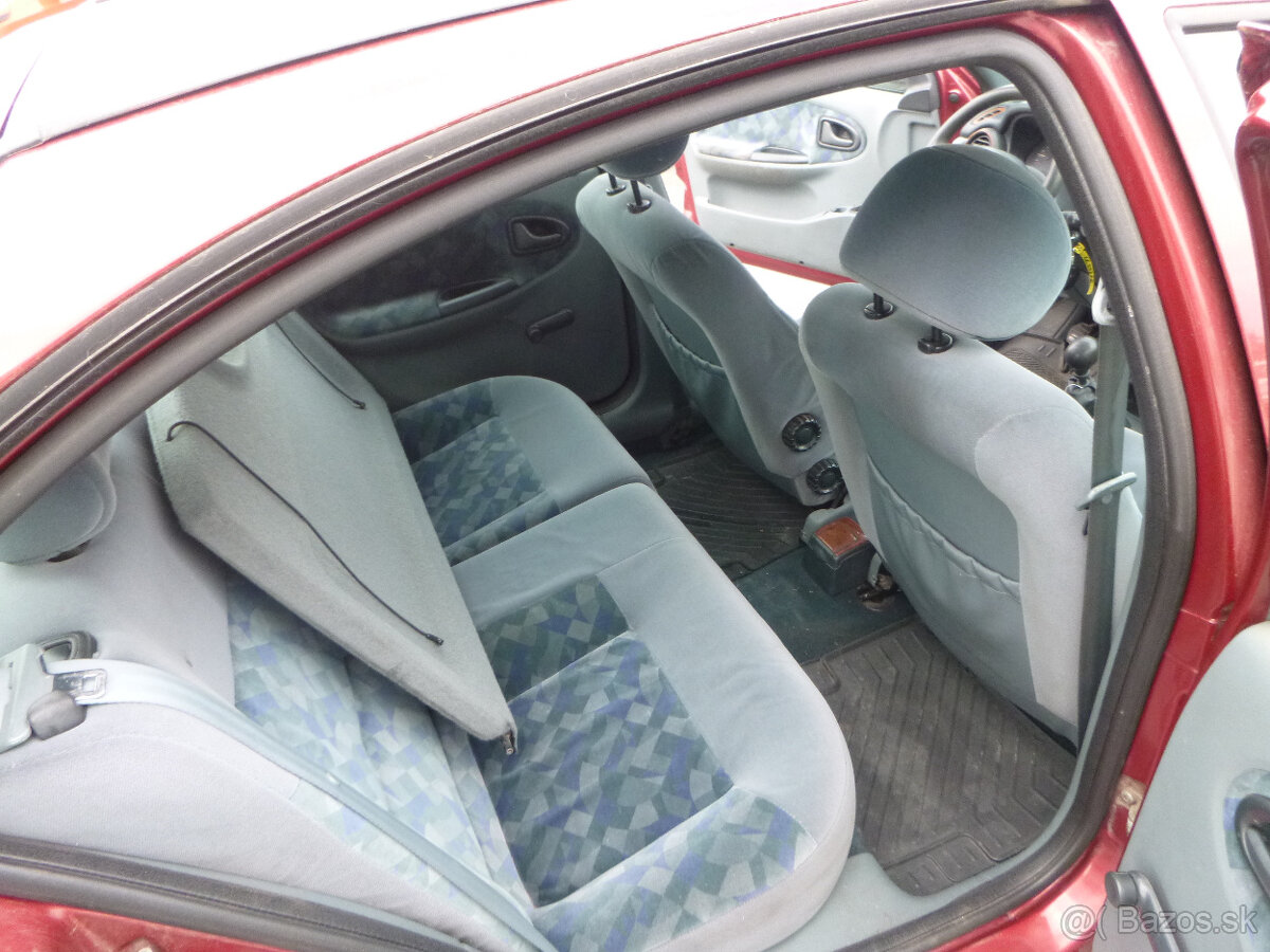 Renault megane 1,4i 1997 - 12