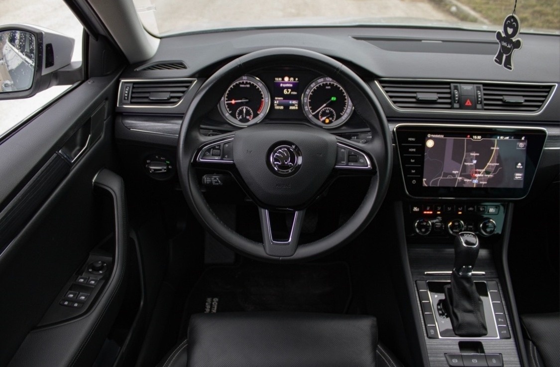 Škoda Superb 2.0 TDI DSG 2019 - 12