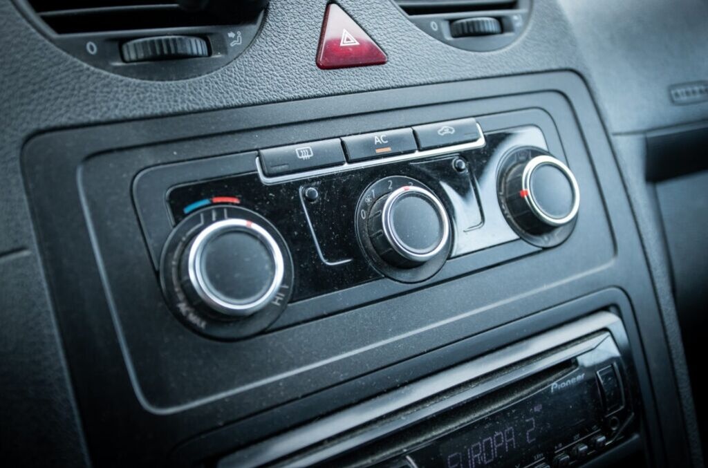 VOLKSWAGEN CADDY Maxi 1.6 TDI 75kW M5 2011 - 12