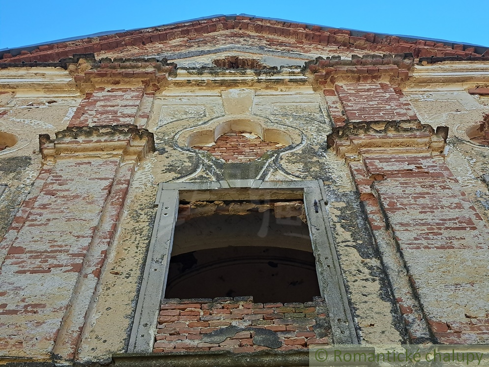 Kaštieľ plný histórie a krásy baroka v prostredí lipovej a - 12