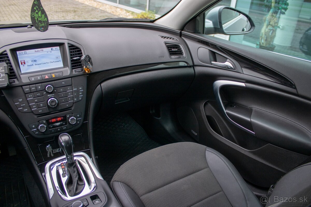 Opel Insignia 2.0 Turbo ECOTEC AWD Cosmo A/T, 162kW - 12