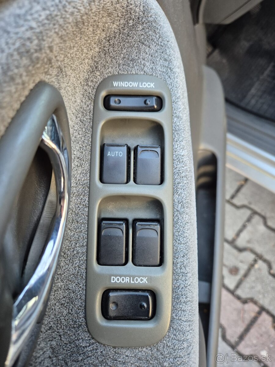 Predám Suzuki Grand Vitara XL7 V6 4x4 - 12