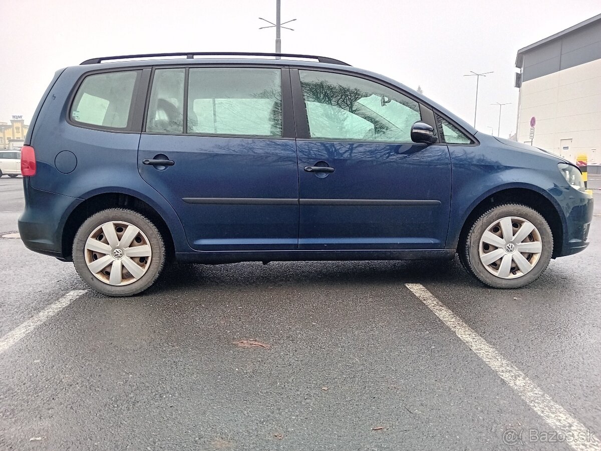 WOLKSWAGEN TOURAN - 12