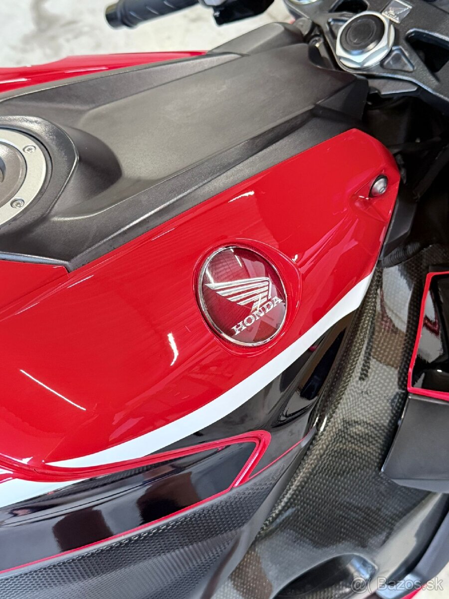 Honda CBR1000RR Anniversary - 12