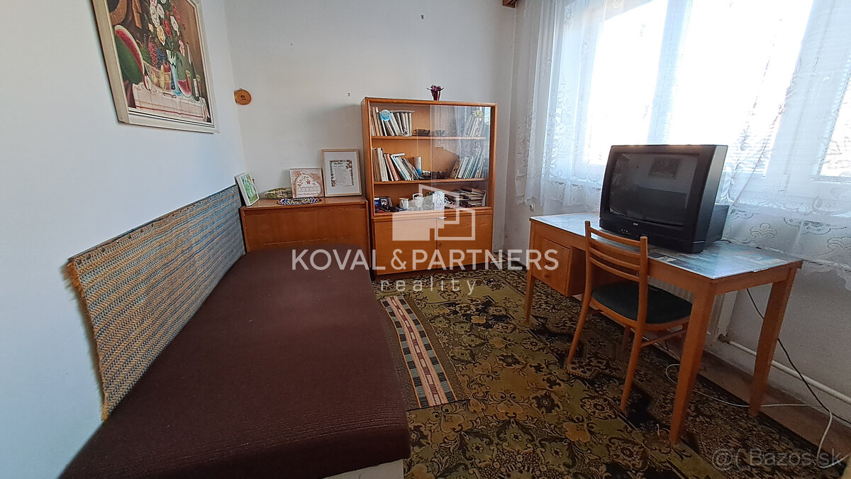 Na prenájom poschodová budova, Zlaté Moravce, časť Ďatelinis - 12