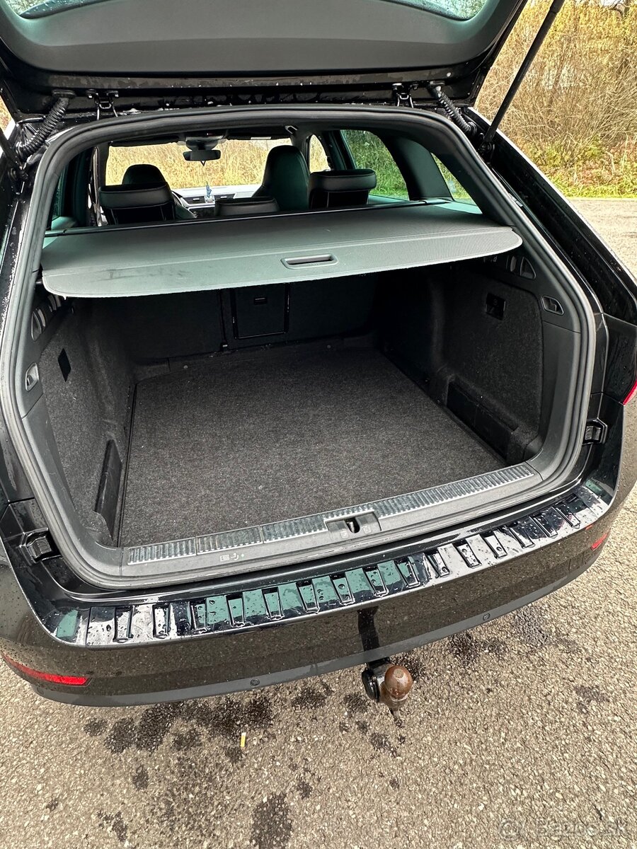 Škoda Superb Combi 2.0 TDI SPORTLINE - 12