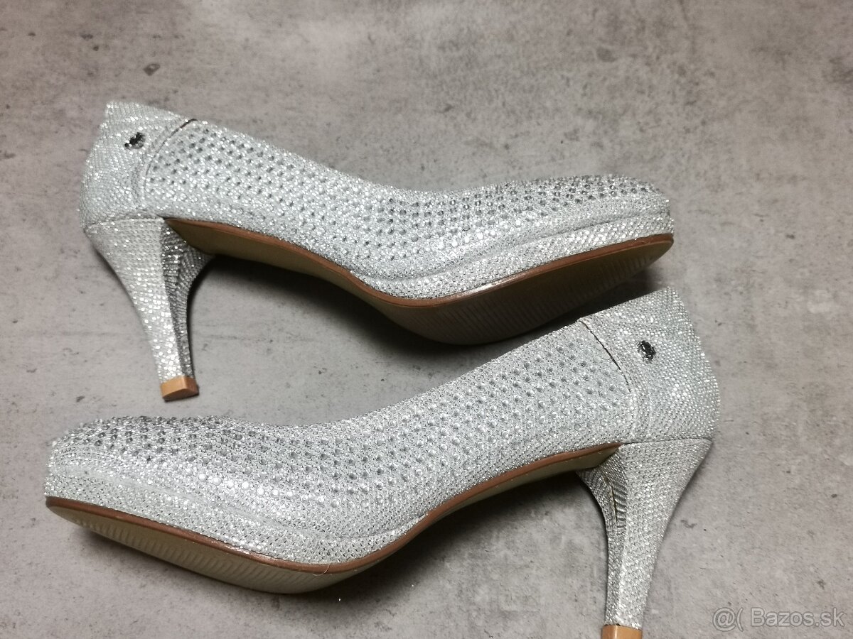 Biele a strieborné lodičky + kabelka - 12