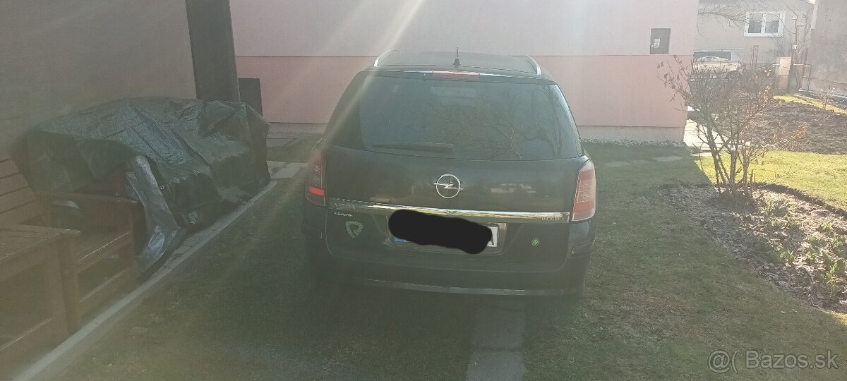 Opel Astra h - 12