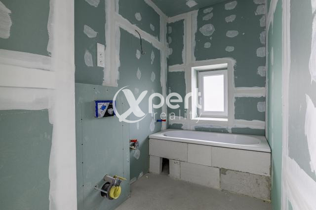 Úžasný Rodinný Dom v obci Tomášikovo - 12