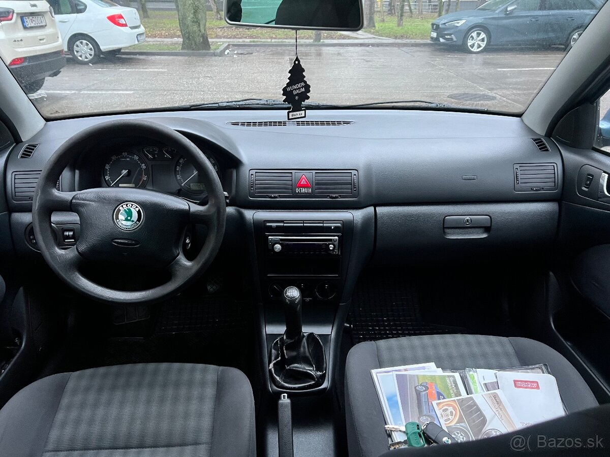 Predam Škoda Octavia 1.6 75kw 1.majitel - 12