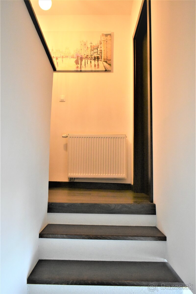Predám mezonetový 4 izbový byt v centre - 12
