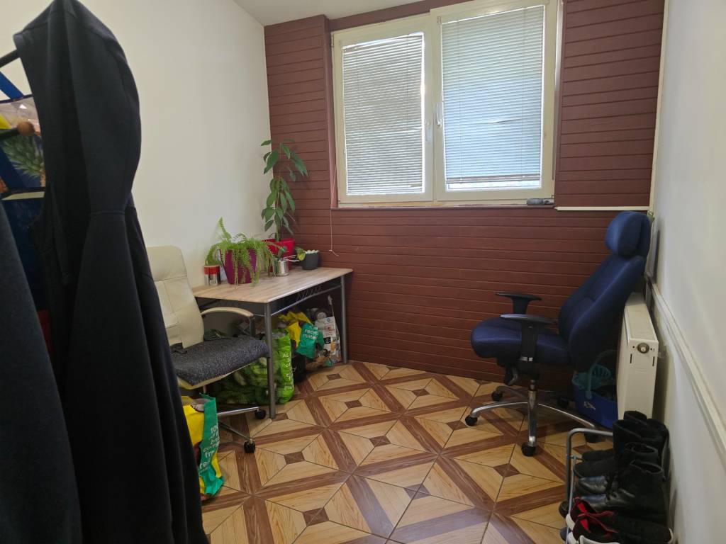 5 izbový podkrovný byt s parkovacím miestom - 12