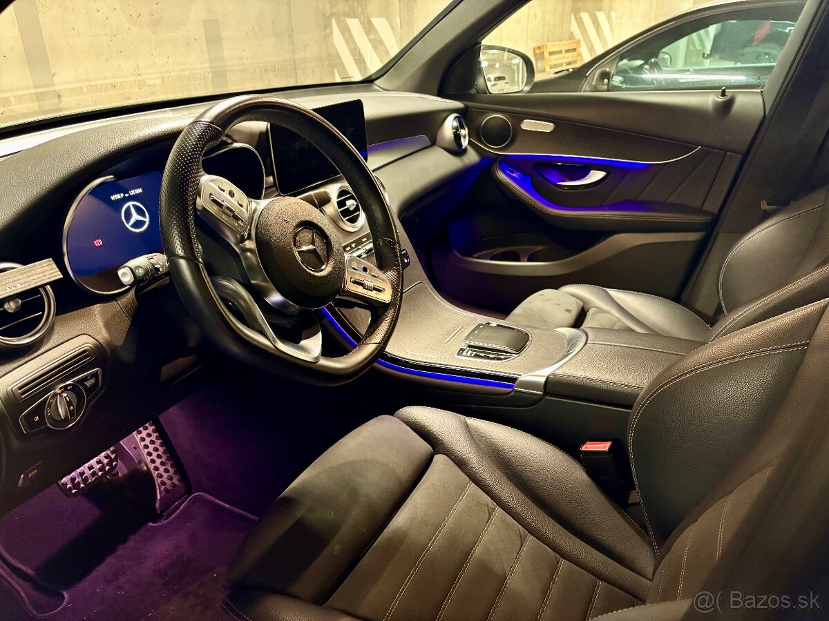 Mercedes-Benz GLC 200 4MATIC AMG - 12