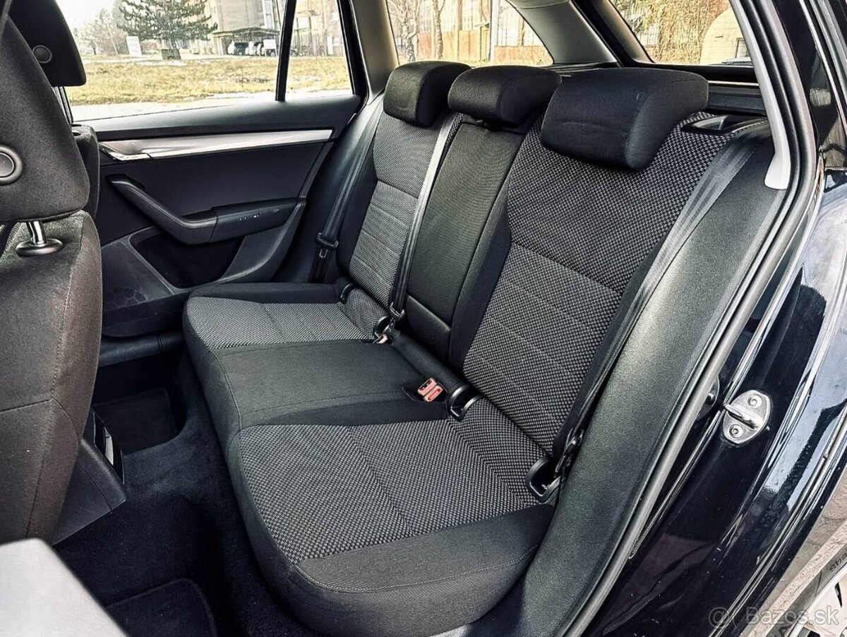 Škoda Octavia Combi 1.6 TDI 110k Active - 12