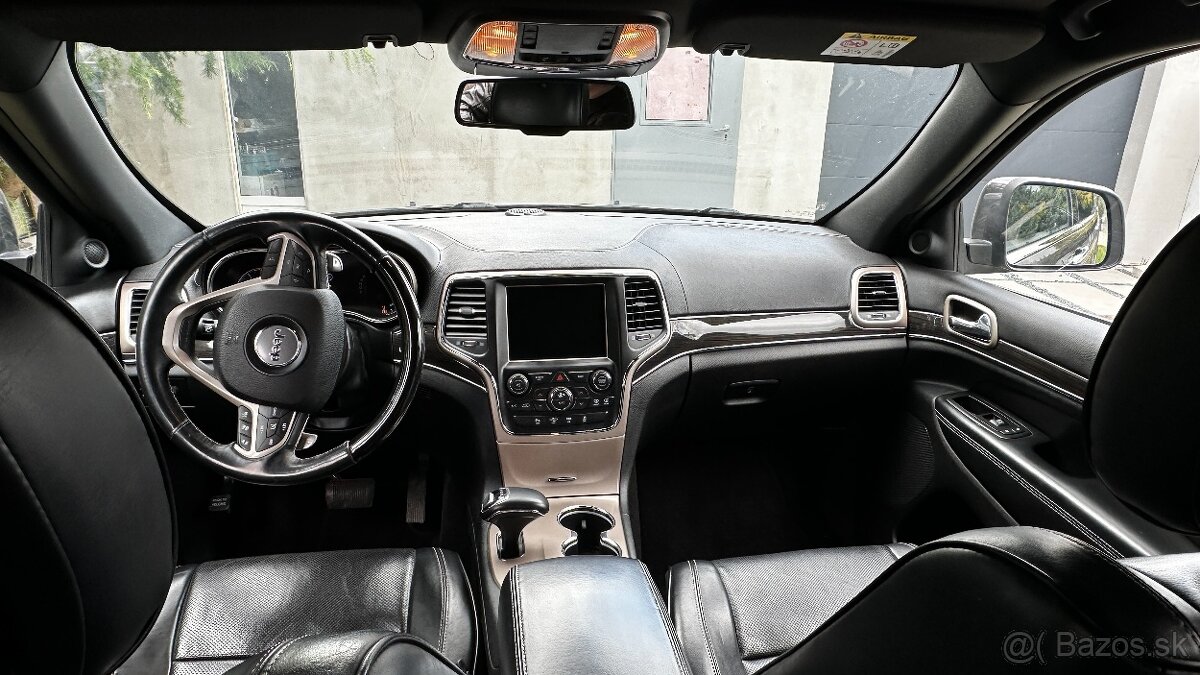 Jeep grand cherokee wk2 - 12