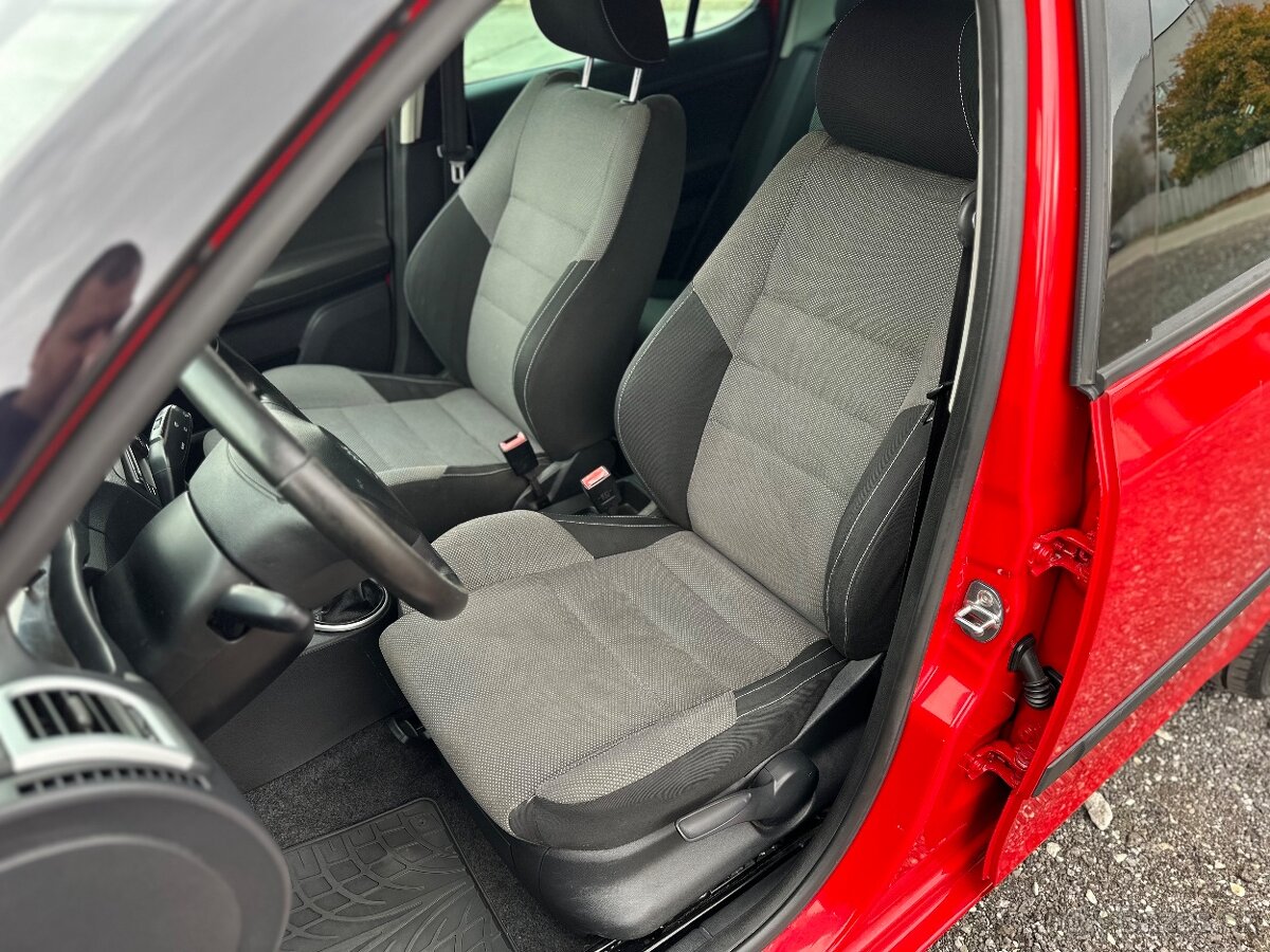 Škoda Fabia 2 Limited Sport Edition 150/388 1.2 HTP 51kw - 12