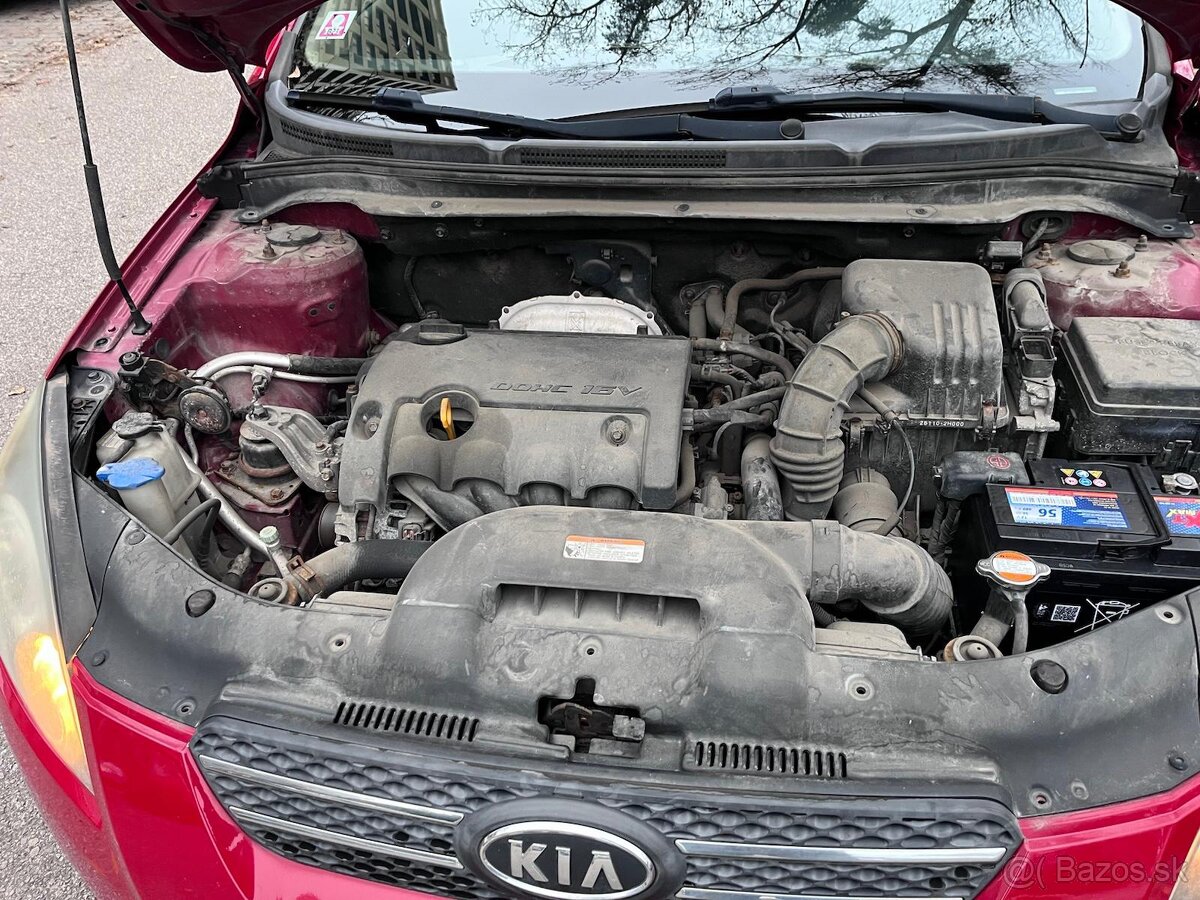 KIA ProCeed 1.6i 2008, výborný stav, STK do 2026 - 12