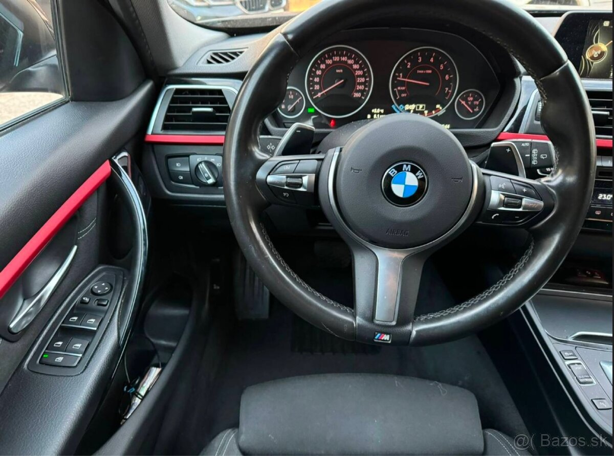 BMW Rad 3 Touring 320i xDrive Sport Line Shadow A/T - 12