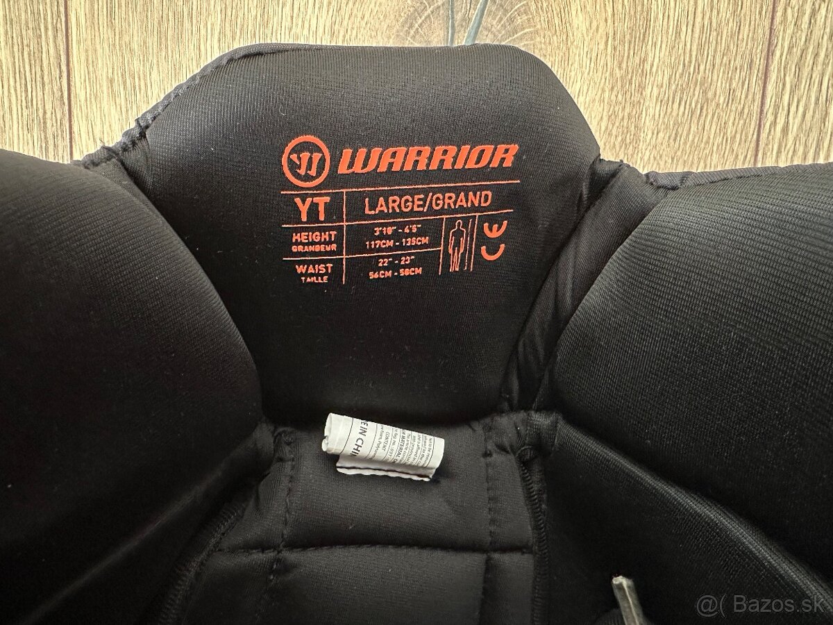 Predám komplet hokejovú výstroj - dieťa 7-8 r. 111-135 cm - 12