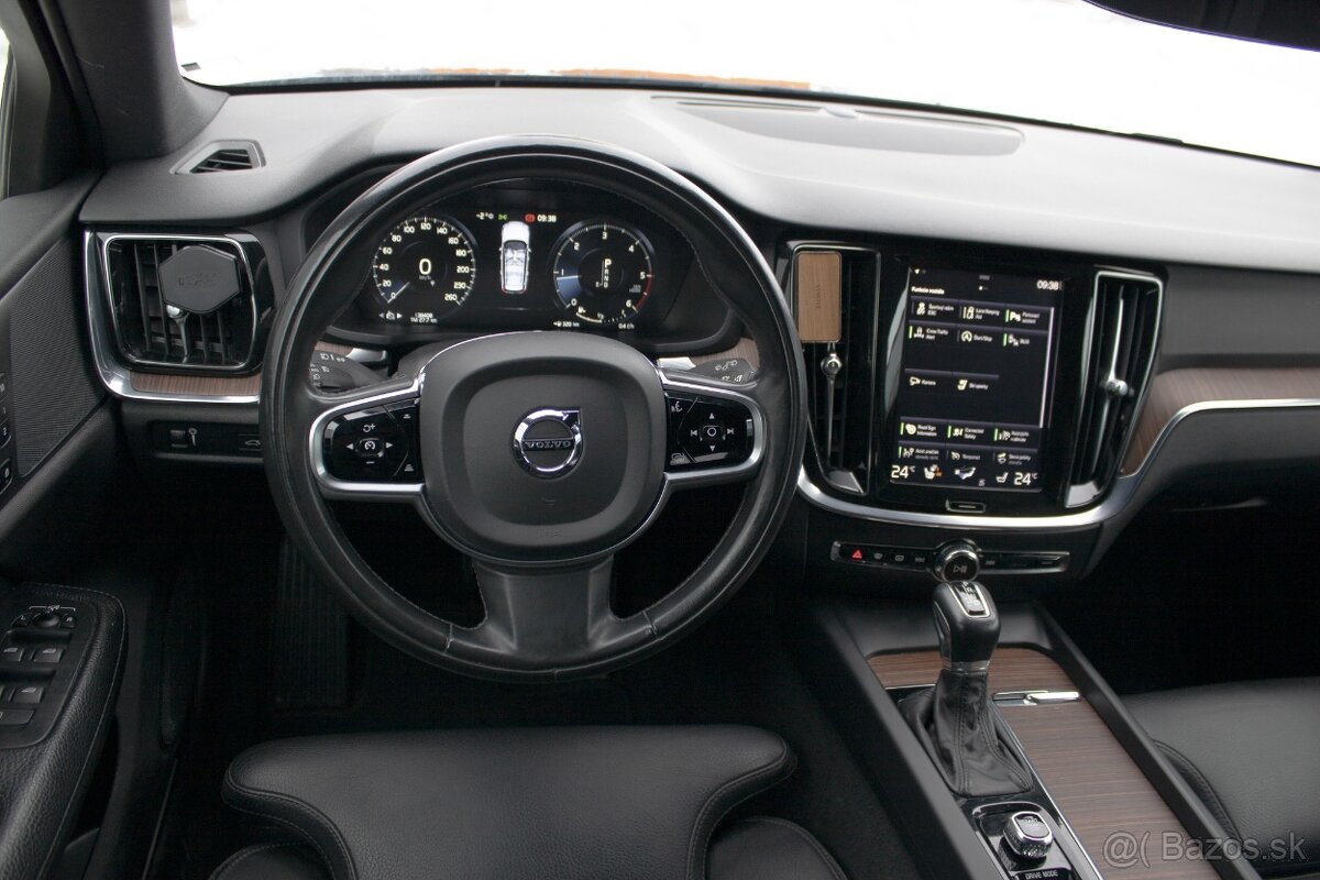 Volvo V60 Cross Country D4 AWD Pro AUTO. - 12