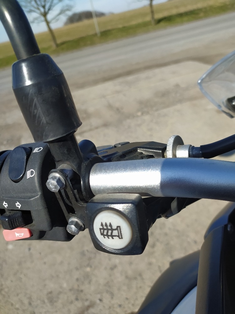 TRIUMPH TIGER 800 XR - 12