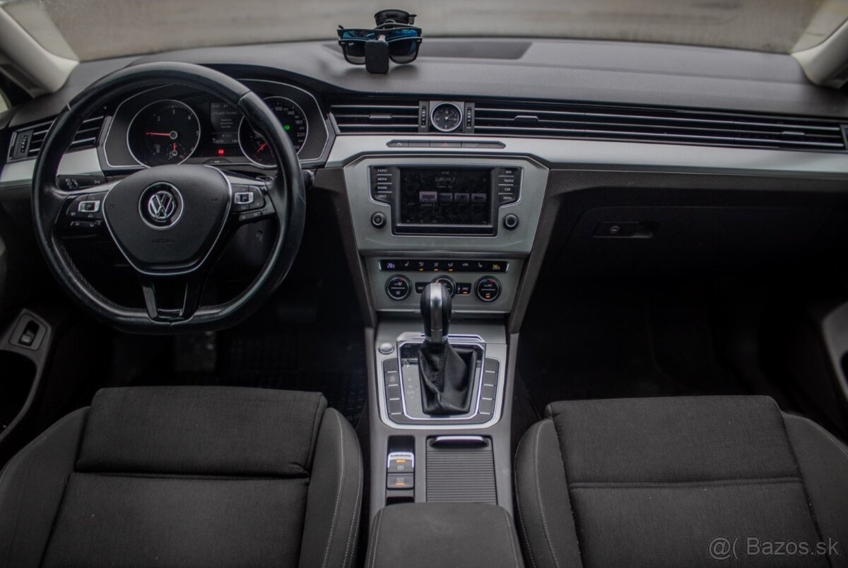 Volkswagen Passat Variant 2.0 TDI BMT Highline DSG - 12