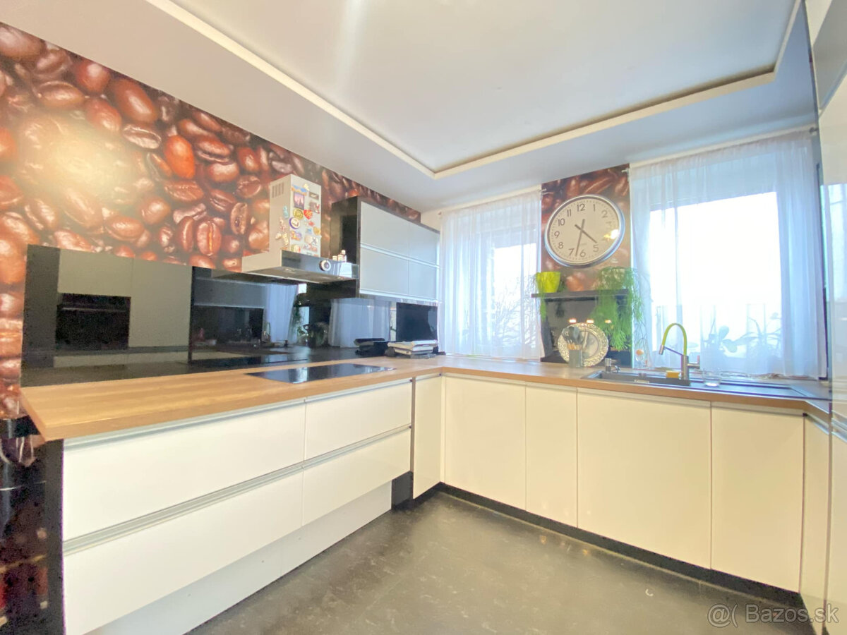 307 900,- € NOVÁ CENA Na predaj krásny, štýlovo zariaden - 12