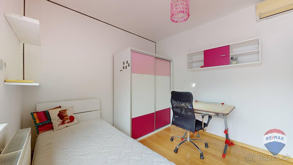 REZERVOVANÉ Na predaj veľkometrážny 5i exkluzívny byt s ter - 12