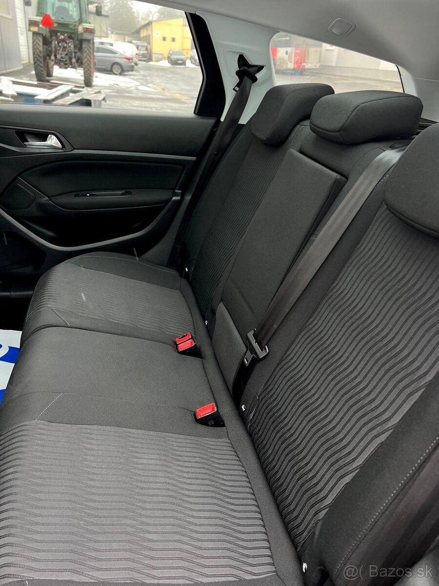 PEUGEOT 308 KOMBI 1.2 PURETECH 110 MANUÁL 2015 BEZ POŠKOZENÍ - 12