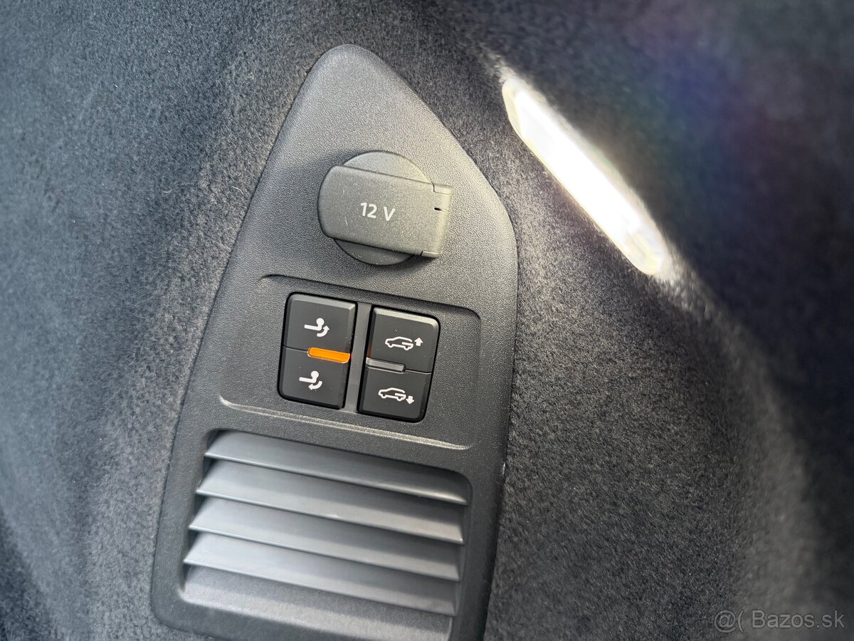 Volkswagen Touareg R-Line, 210kW (286PS), 3/2020, 87.920km - 12