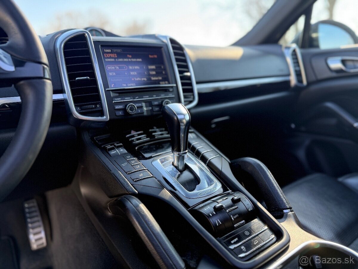 Porsche Cayenne S GTS 4.2 V8 382PS - 12