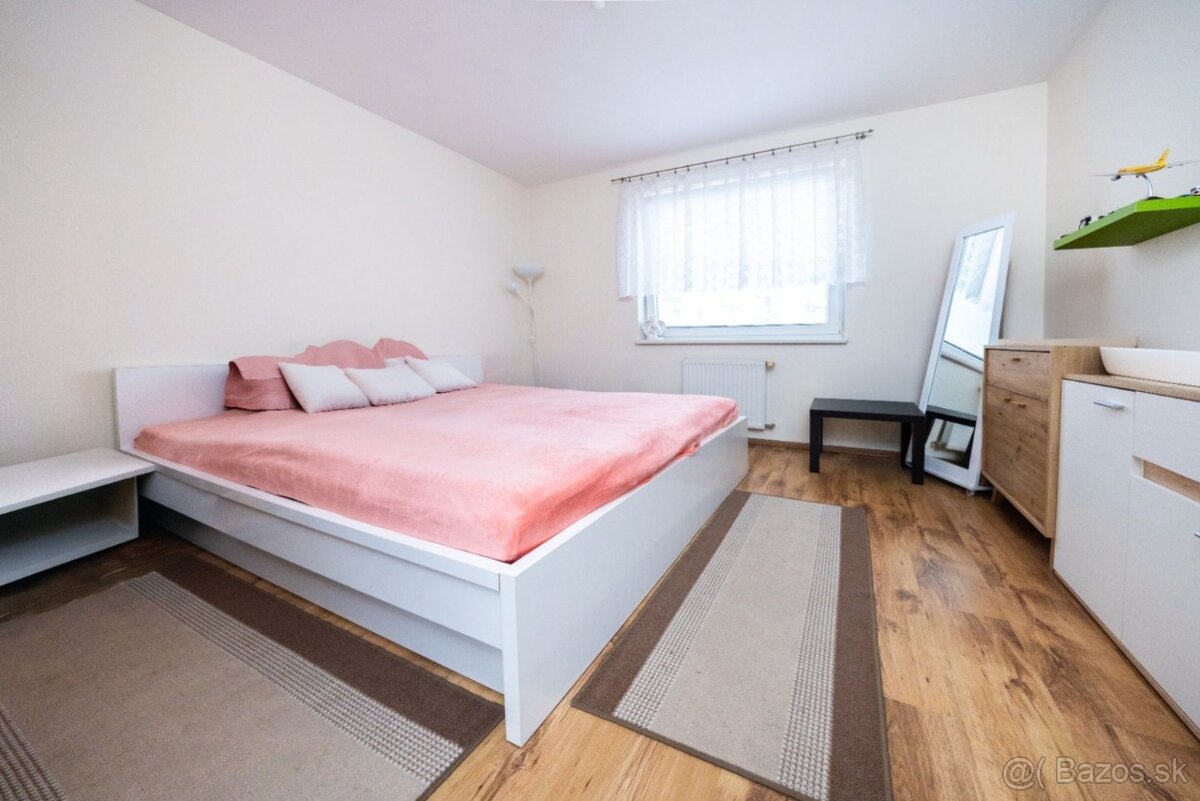 Na predaj 3 izbový byt Senec - Pezinská ulica - 12