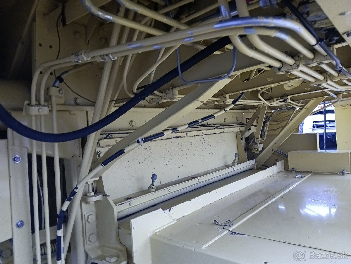 New Holland kombajn - 12