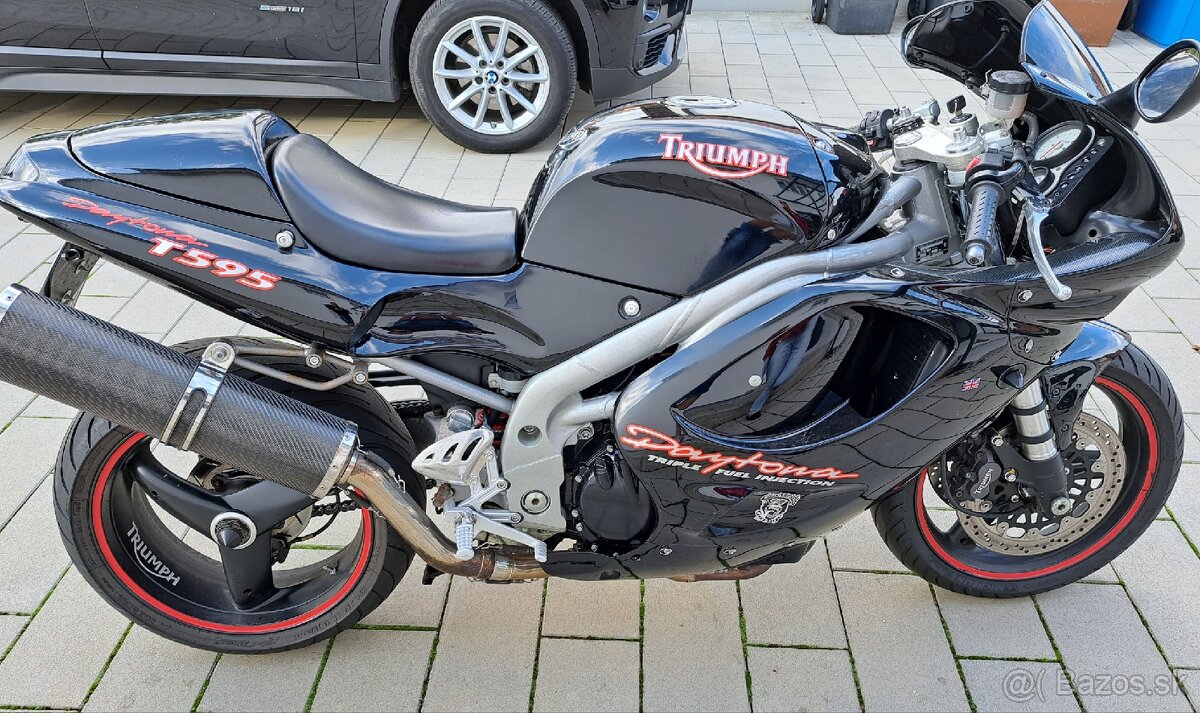 Triumph Daytona T595 - 12