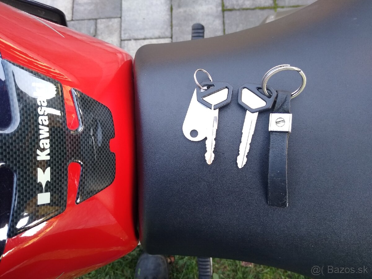 Kawasaki zx9r ninja - 12