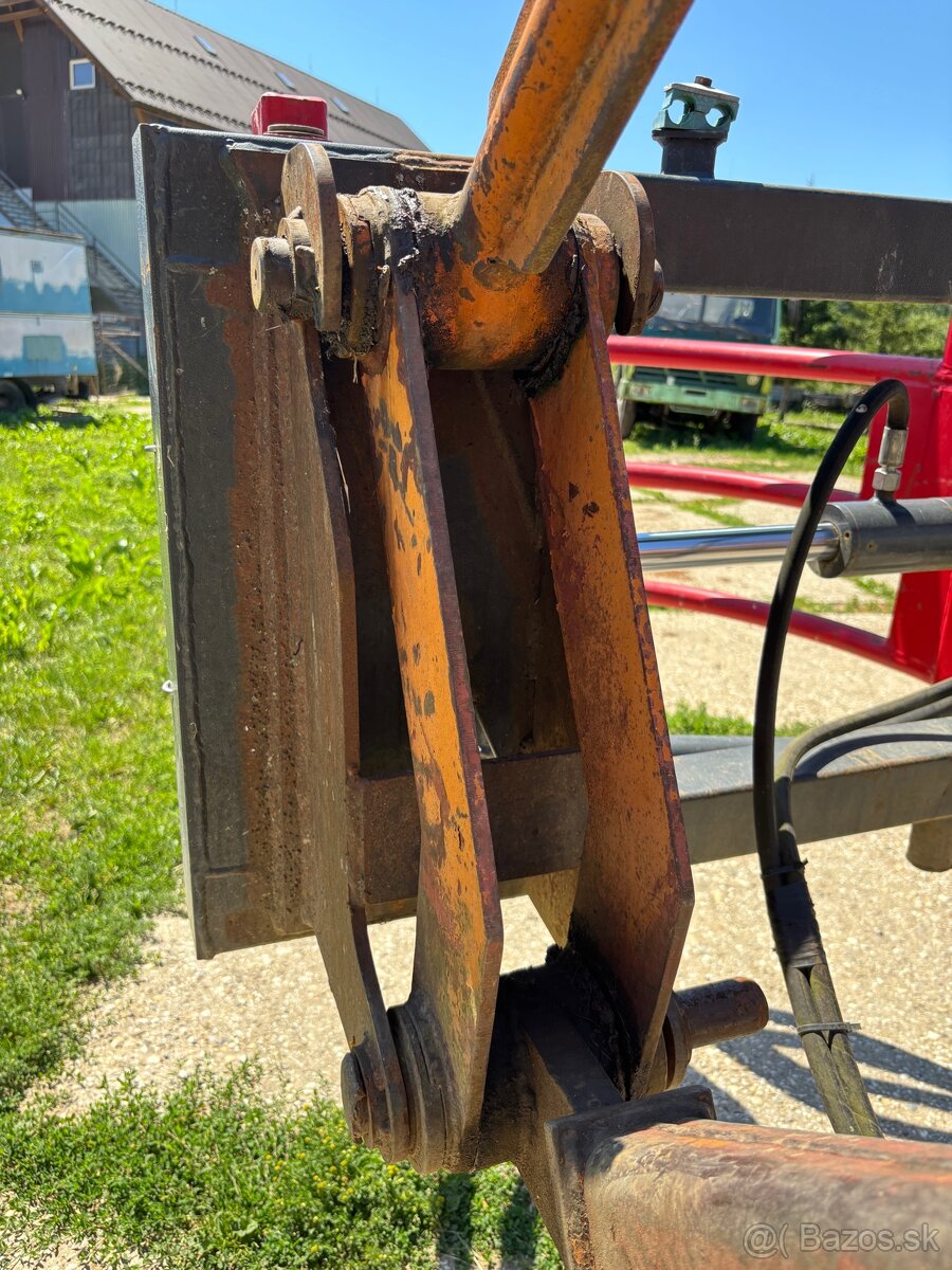 Zetor 7211 s čelným nakladačom - 12