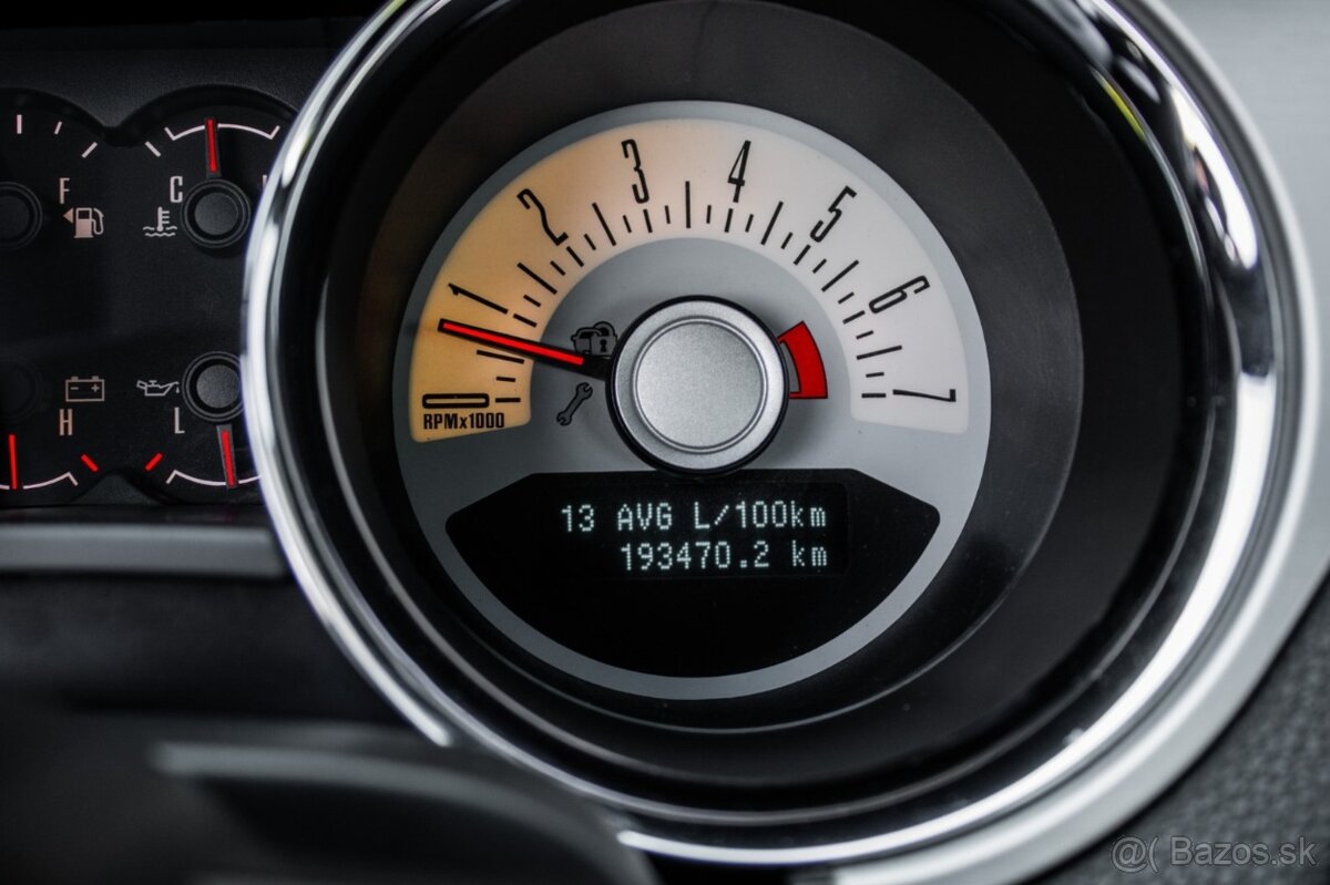 Ford Mustang 4.0L V6 - 12