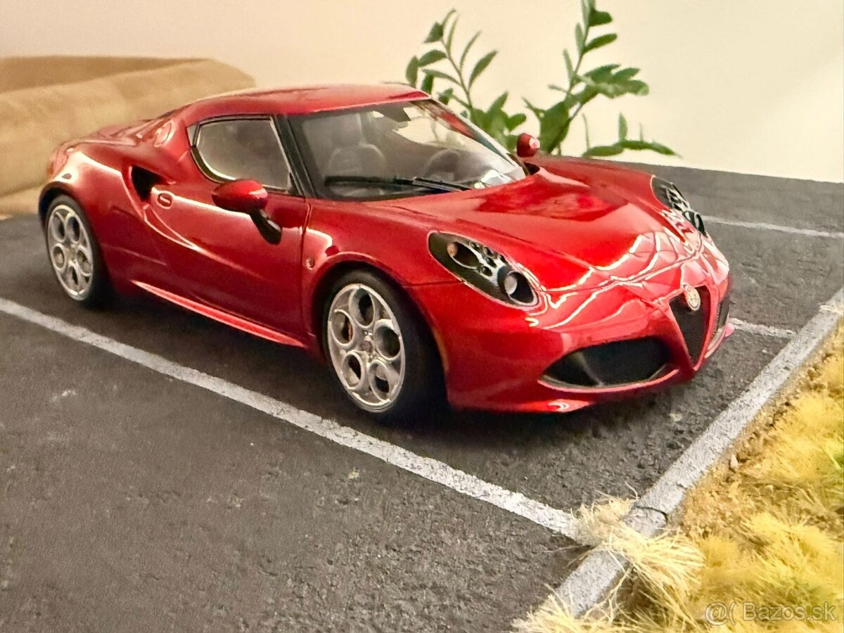 1:18 2013 ALFA Romeo 4C - AUTOart - 12